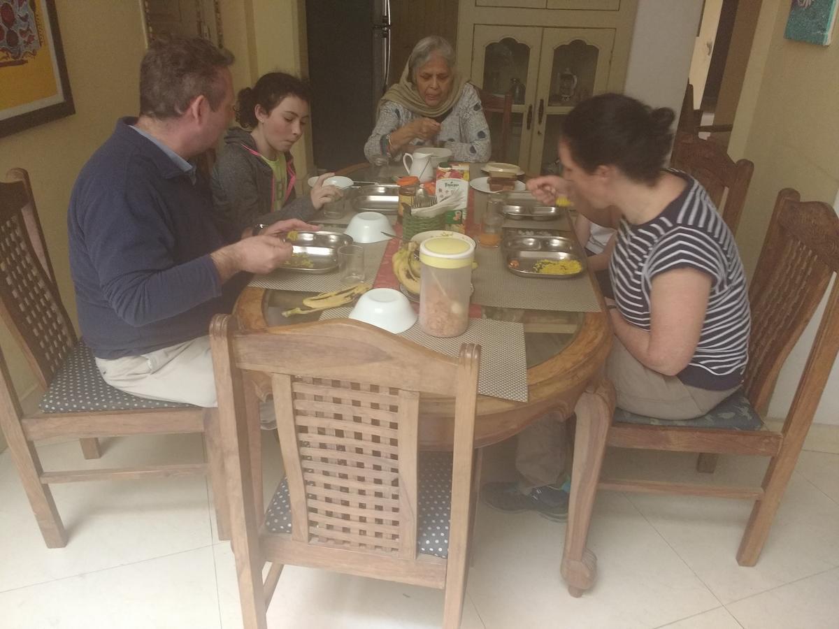 Granny'S Inn Benares Buitenkant foto